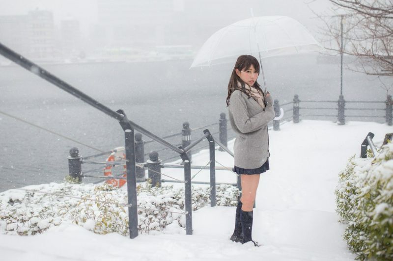 仓田夏希仓田夏希美女日历雪景图片集