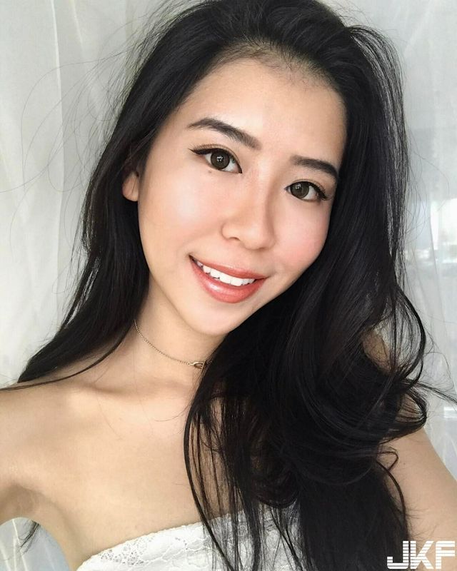 完美华裔美女这种身材脸蛋叫人怎么不去爱她