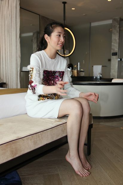 大长腿沙发上撅起