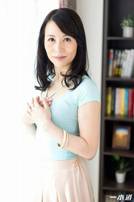 井上绫子儿子妈妈想吃肉棒